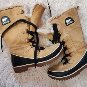 Sorel Snow Boots Size 9